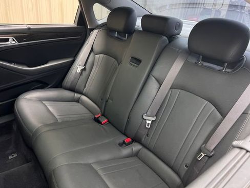 Used 2017 Genesis G80 3.8 w/ Option Group 02 image 18