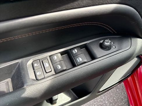 Used 2022 Jeep Compass Limited image 21