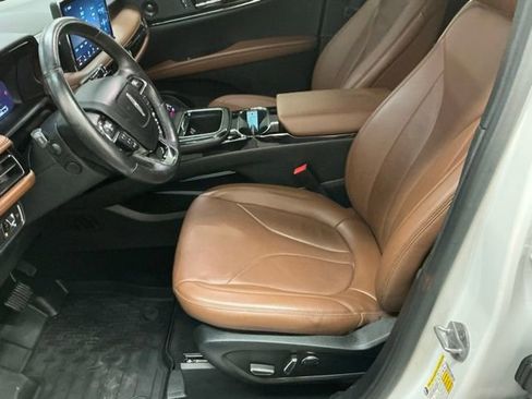 Used 2022 Lincoln Nautilus Reserve w/ Equipment Group 201A image 12