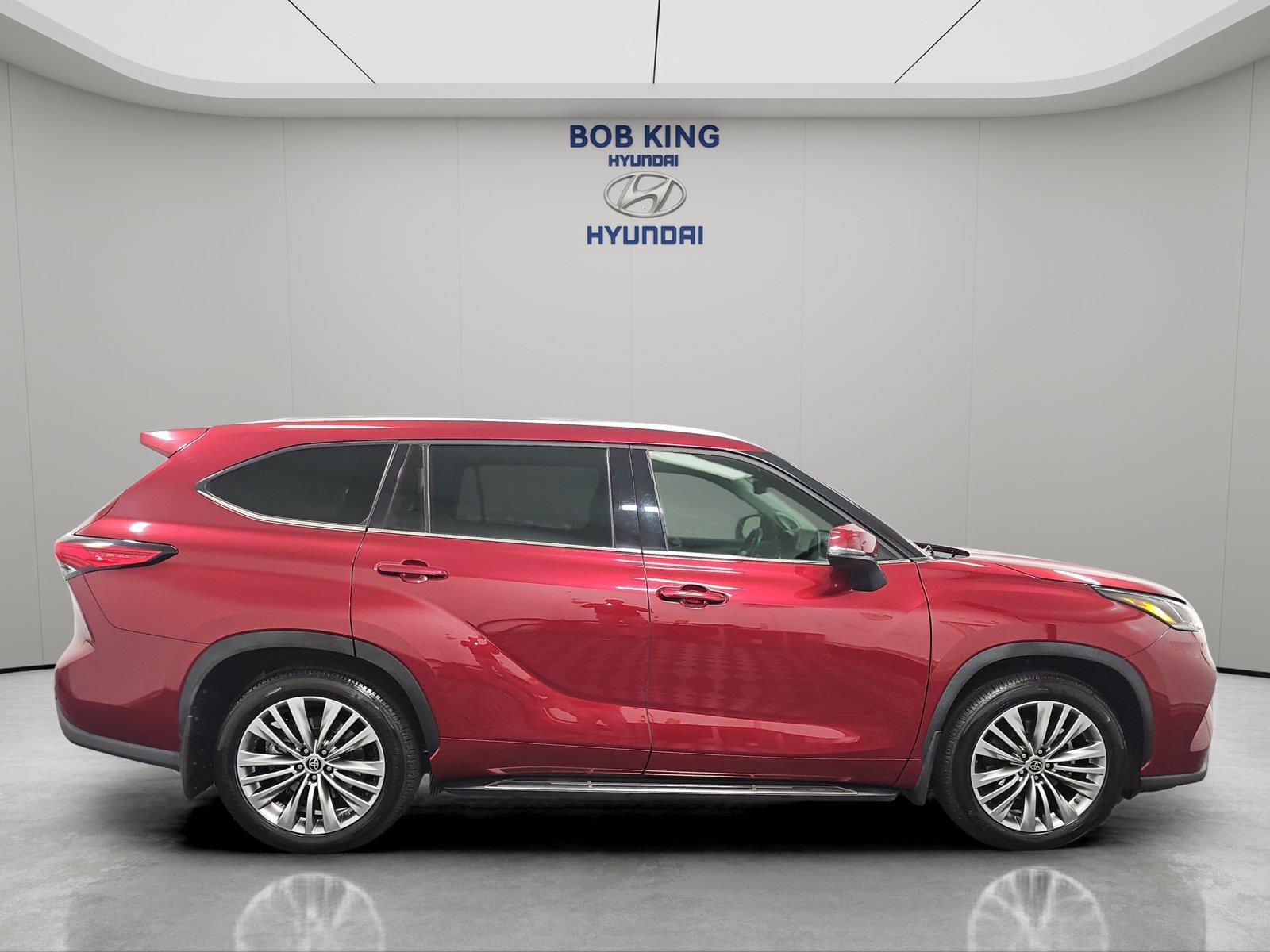 Used 2022 Toyota Highlander Platinum AWD/4WD image 5