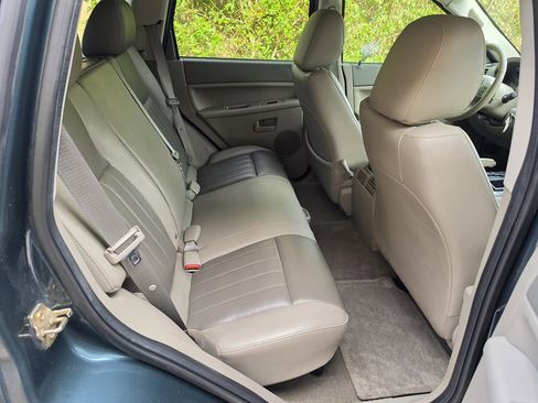 Used 2005 Jeep Grand Cherokee Laredo image 30