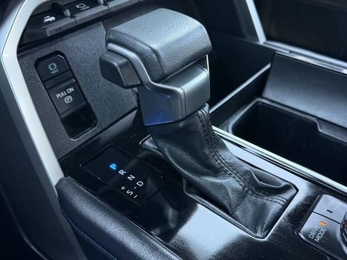 Used 2023 Toyota Tundra Platinum RWD image 18
