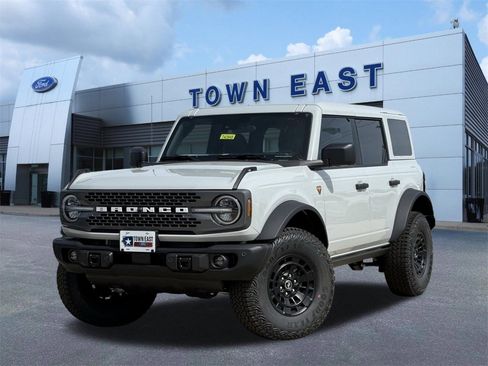 New 2026 Ford Bronco Badlands image 1