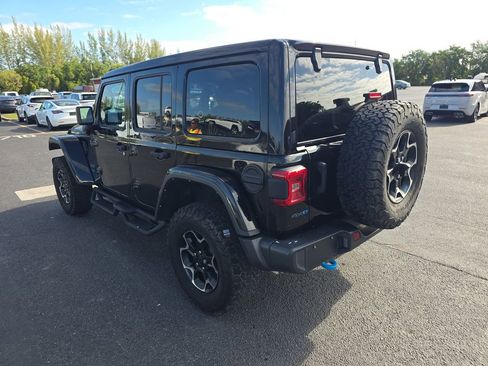 Used 2022 Jeep Wrangler Unlimited Rubicon 4xe AWD/4WD image 4