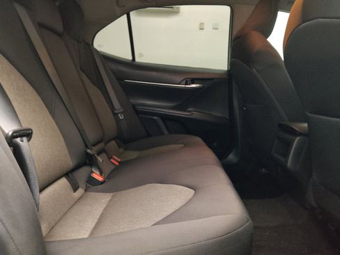 Used 2021 Toyota Camry LE w/ Carpet Mat Package (TMS) FWD image 19