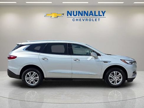 Used 2019 Buick Enclave Essence FWD image 6