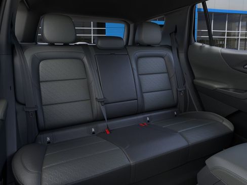 New 2026 Chevrolet Equinox LT image 17
