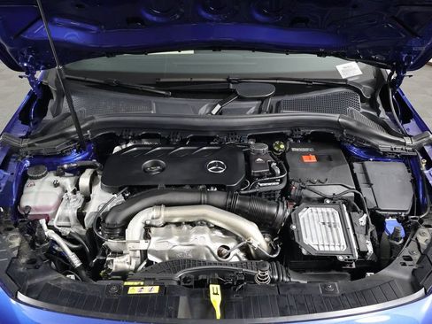 Certified 2025 Mercedes-Benz GLA 250 4MATIC image 15