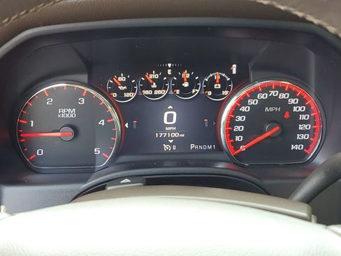 Used 2016 GMC Sierra 2500 Denali w/ Duramax Plus Package AWD/4WD image 23