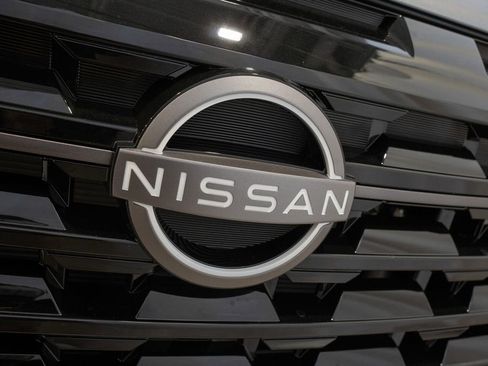 New 2026 Nissan Pathfinder SV image 3