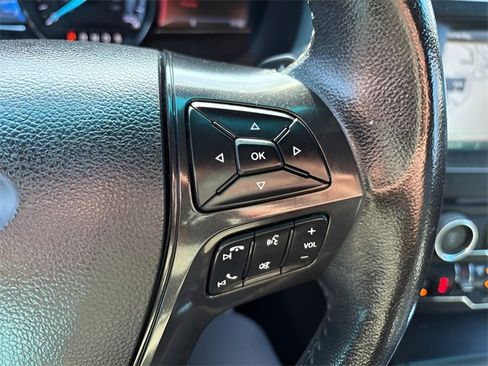 Used 2016 Ford Explorer XLT w/ Equipment Group 202A image 11