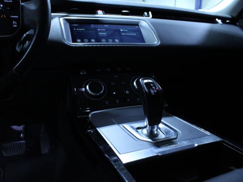 Used 2020 Land Rover Range Rover Evoque S image 16