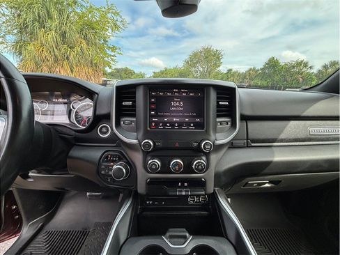 Used 2019 RAM 1500 Big Horn AWD/4WD image 11