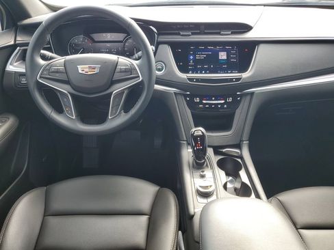 Certified 2024 Cadillac XT5 Luxury w/ LPO, Floor Liner Package AWD/4WD image 21