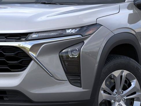 New 2026 Chevrolet Trax LS FWD image 10