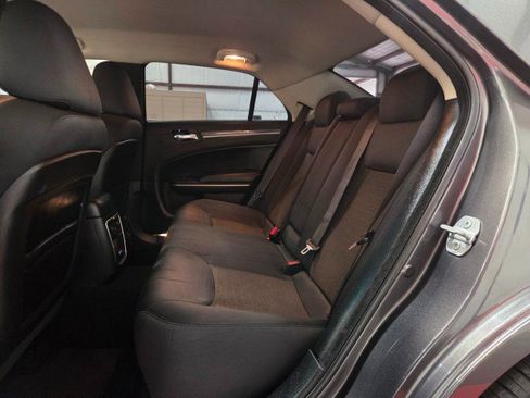 Used 2019 Chrysler 300 Touring w/ Sport Appearance Package image 86