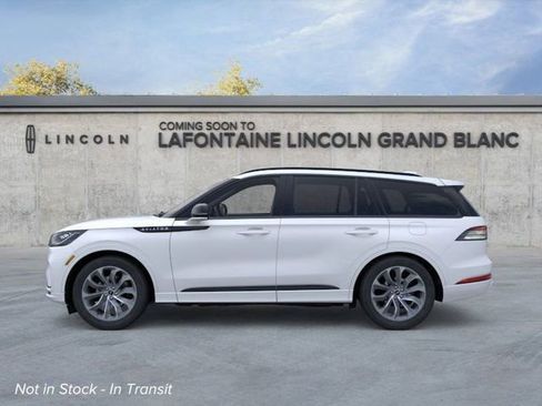 New 2026 Lincoln Aviator AWD image 3