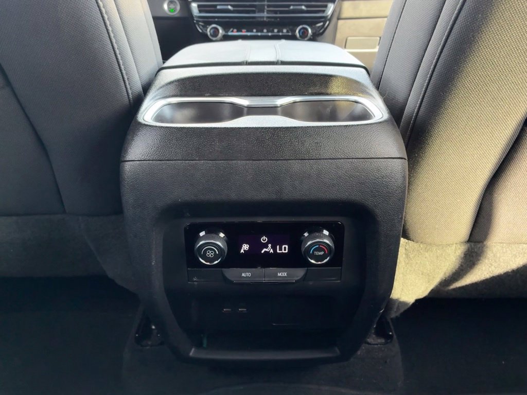 Used 2024 Chevrolet Traverse LS w/ Midnight/Sport Edition FWD image 27