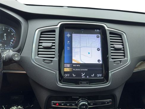 Used 2018 Volvo XC90 T5 Momentum w/ Convenience Package image 25