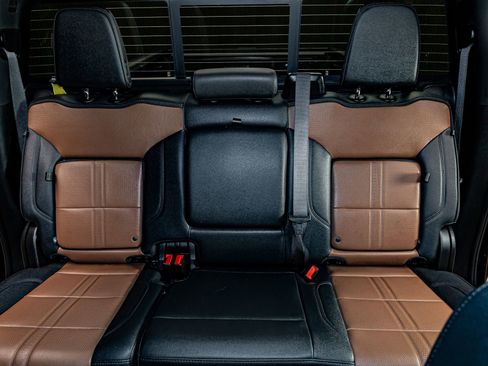 Used 2024 Chevrolet Silverado 3500 High Country w/ High Country Premium Package image 26