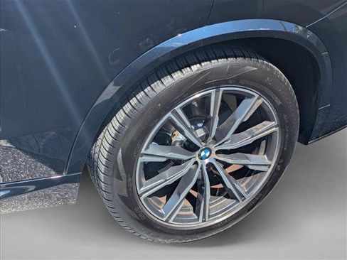 Used 2022 BMW X5 xDrive40i w/ M Sport Package AWD/4WD image 21