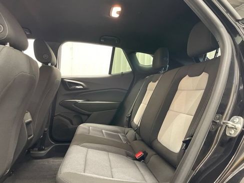 Used 2024 Chevrolet Trax RS FWD image 15