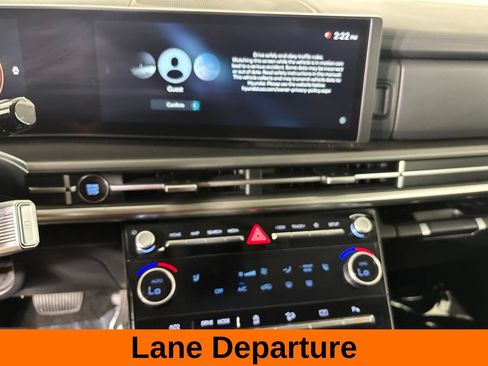 Used 2026 Hyundai Santa Fe SEL FWD image 16