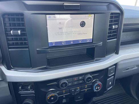 New 2026 Ford F250 XL w/ XL Chrome Package RWD image 24