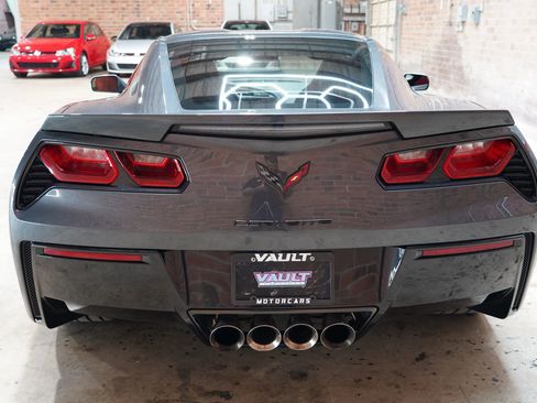 Used 2017 Chevrolet Corvette Stingray Coupe w/ Battery Protection Package image 15