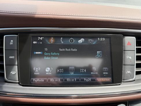 Used 2018 Buick Enclave Avenir w/ Avenir Technology Package image 20