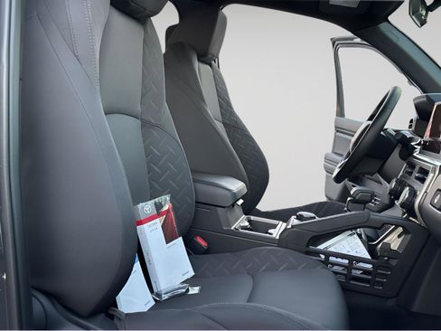 New 2026 Toyota Tacoma SR5 image 21