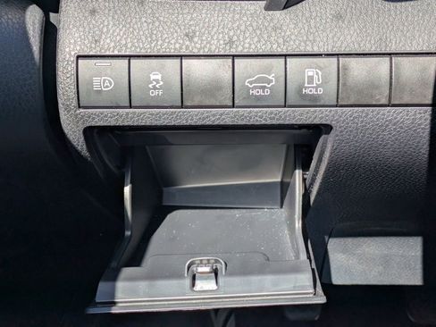 Used 2024 Toyota Camry SE image 24