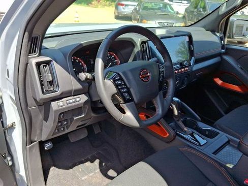 Certified 2025 Nissan Frontier PRO-4X AWD/4WD image 27