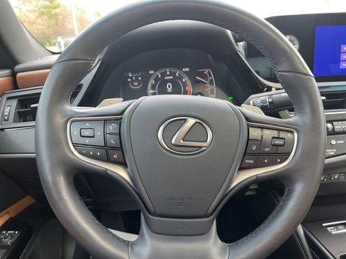 Used 2024 Lexus ES 350 w/ Premium Package image 14
