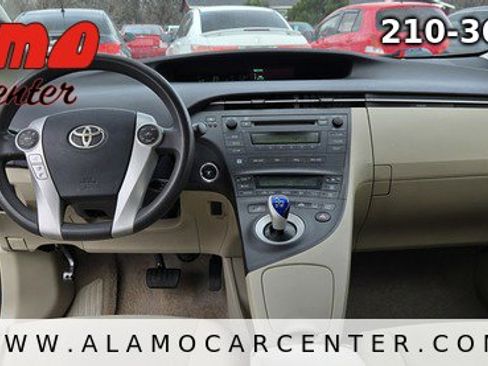 Used 2010 Toyota Prius Five image 32