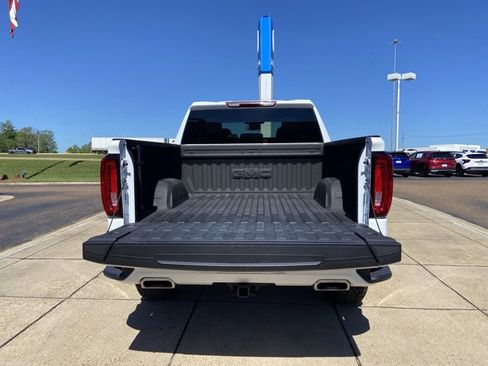 Used 2025 GMC Sierra 1500 AT4 AWD/4WD image 28