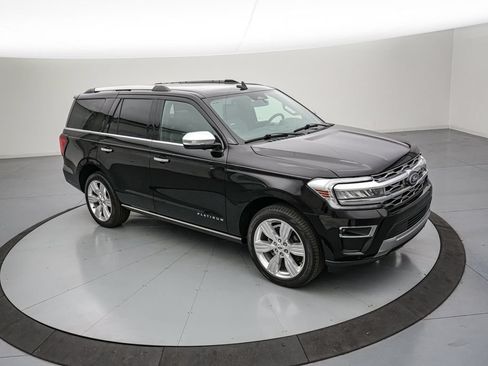 Certified 2024 Ford Expedition Platinum AWD/4WD image 2
