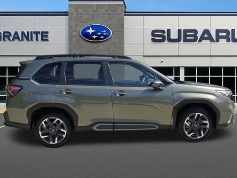 Used 2025 Subaru Forester Limited AWD/4WD image 11