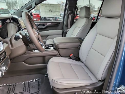 New 2026 GMC Yukon Elevation w/ LPO, Floor Liner Package image 8