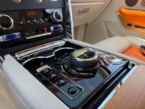 Used 2019 Rolls-Royce Cullinan AWD/4WD image 49