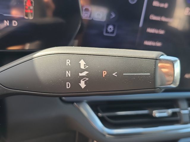 New 2026 Chevrolet Equinox EV LT w/ LPO, Blackout Package FWD image 34