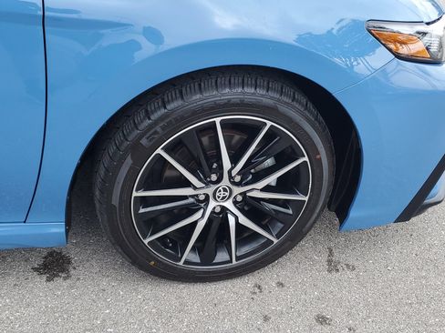 Certified 2024 Toyota Camry SE FWD image 6