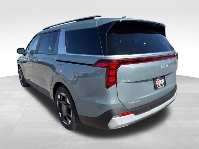 New 2027 Kia Carnival EX FWD image 5