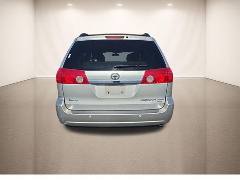 Used 2008 Toyota Sienna XLE Limited AWD/4WD image 6