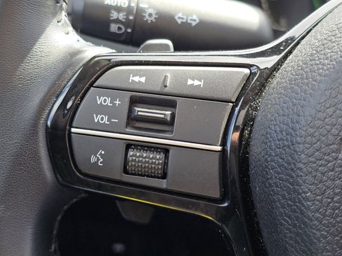 Used 2023 Honda Accord Touring image 16