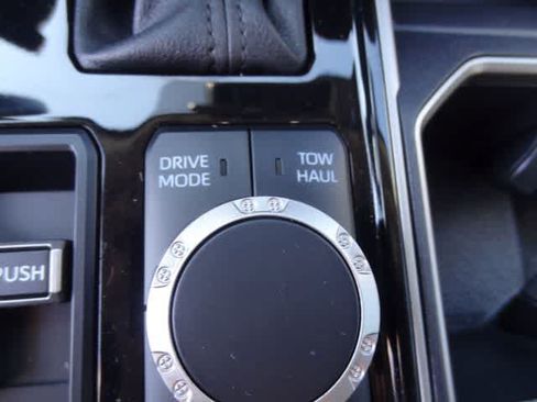 Used 2024 Toyota Tundra SR5 AWD/4WD image 17