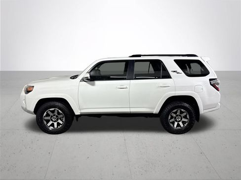 Used 2024 Toyota 4Runner TRD Off-Road Premium w/ Moonroof Package AWD/4WD image 9