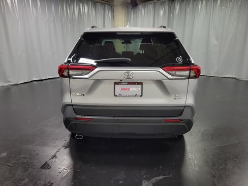 Used 2025 Toyota RAV4 XLE AWD/4WD image 7