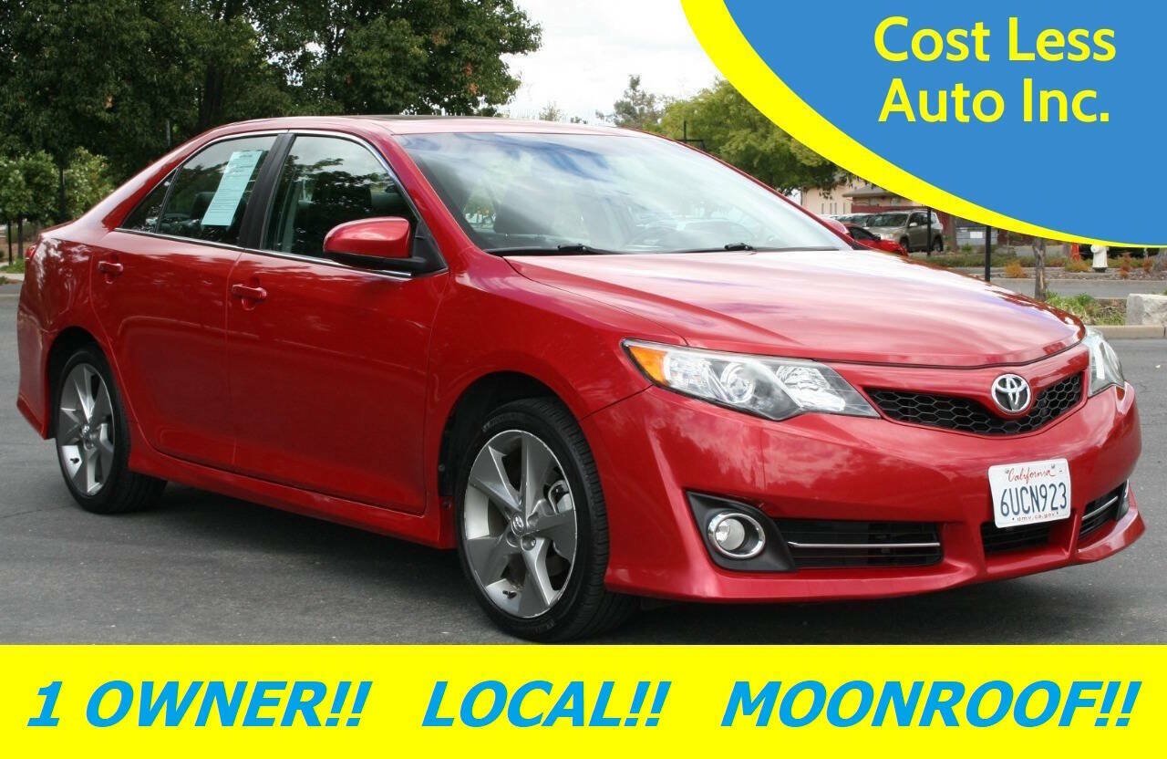 Used 2012 Toyota Camry SE w/ Leather Pkg FWD image 2