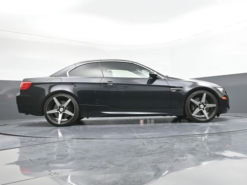 Used 2011 BMW M3 Convertible image 30